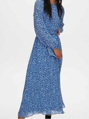 Aritzia Little Moon Maxi Dress